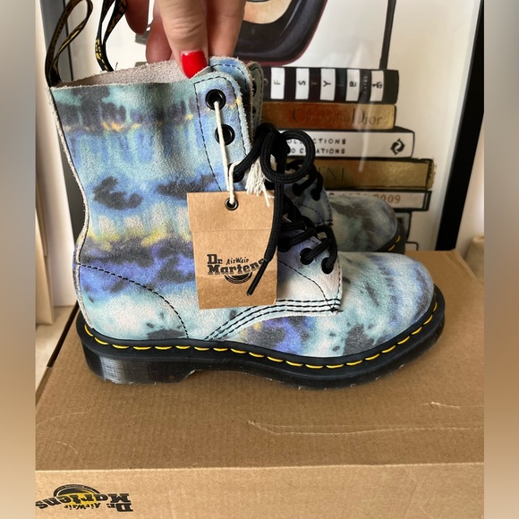 SALE Dr Martens Pascal Blue Tie Dye Suede Boots New - Picture 5 of 15